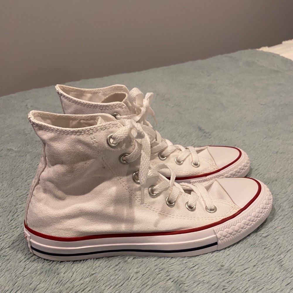 White Converse High Top Sneakers – Women’s 6.5 / Men’s 4.5 - Picture 4 of 8